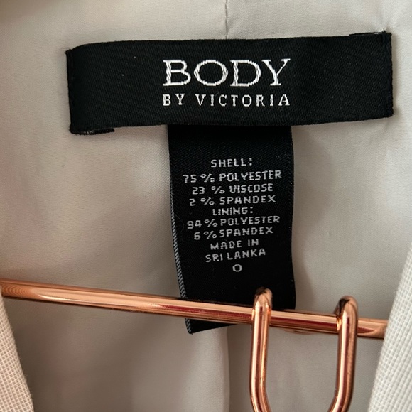 Body by Victoria Pencil skirt Suit Separate in Beige- size 0 - Picture 4 of 6